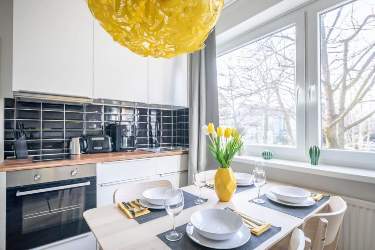 Modern Apartment For 6 Close To The Schanzenviertel - Unit 2 Хамбург Екстериор снимка