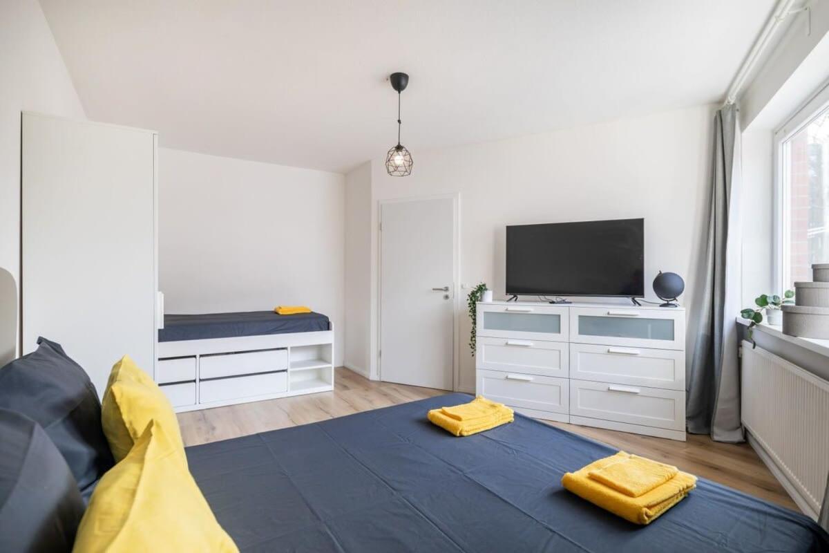 Modern Apartment For 6 Close To The Schanzenviertel - Unit 2 Хамбург Екстериор снимка