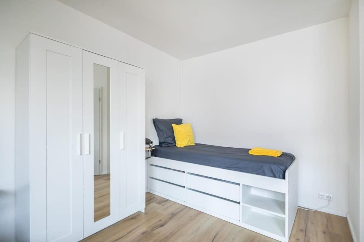 Modern Apartment For 6 Close To The Schanzenviertel - Unit 2 Хамбург Екстериор снимка